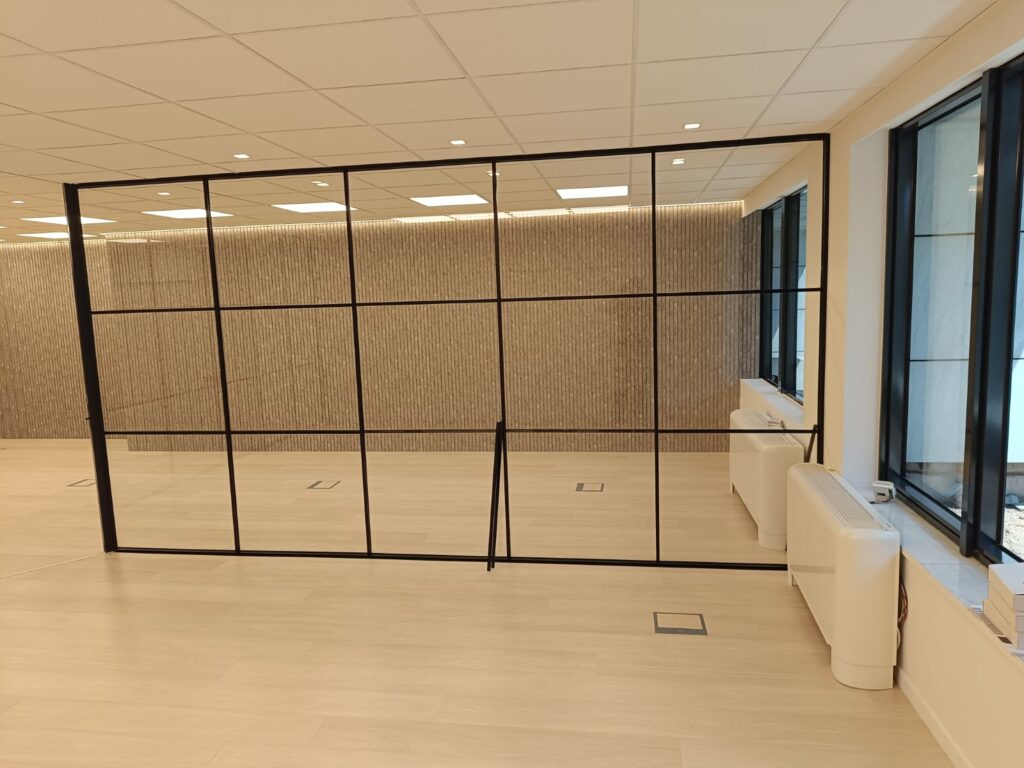 d4c4a9bd-3344-4cef-8cd6-ecb61a7cffa2