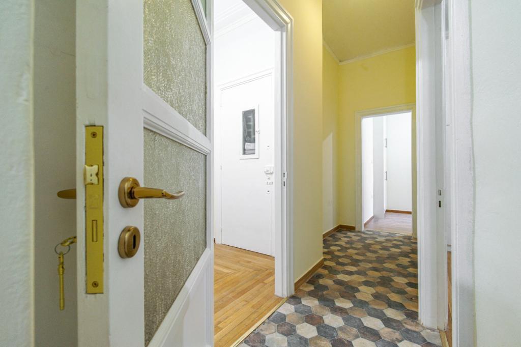 9726fdf6-75db-4f04-a7e8-a6c5623d6d61